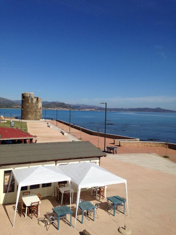 Casa Con Terrazza Fronte Mare Villa Santa Lucia  Exterior photo