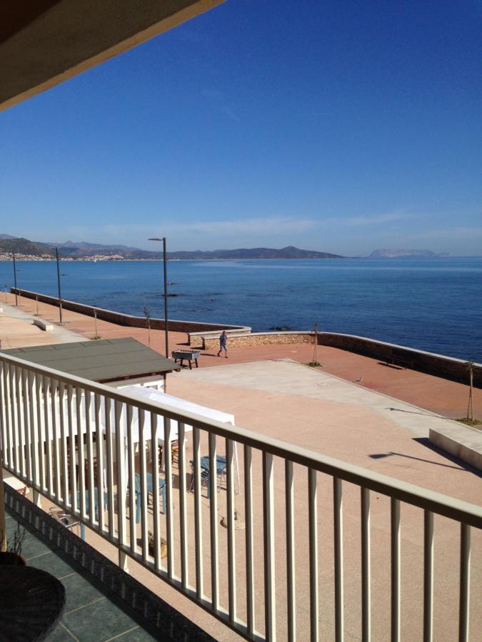 Casa Con Terrazza Fronte Mare Villa Santa Lucia  Exterior photo