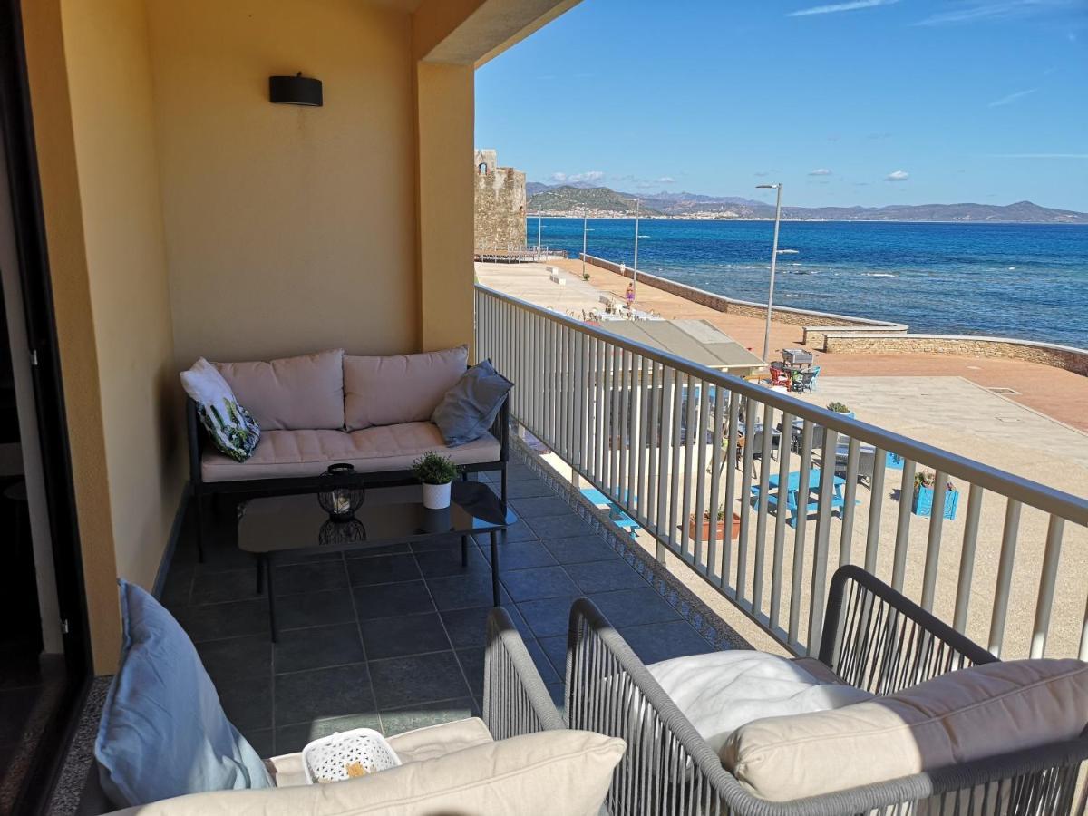 Casa Con Terrazza Fronte Mare Villa Santa Lucia  Exterior photo