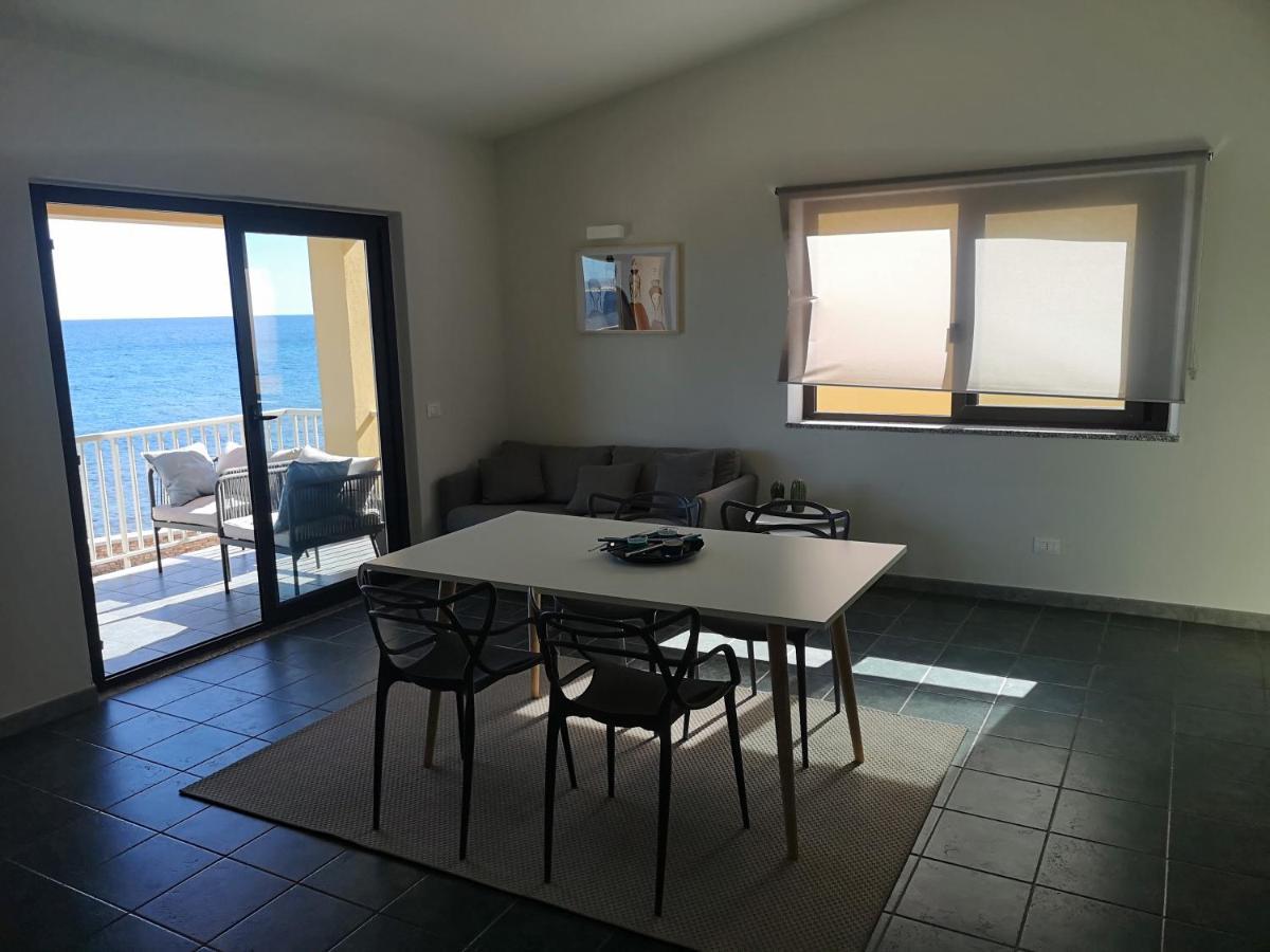 Casa Con Terrazza Fronte Mare Villa Santa Lucia  Exterior photo